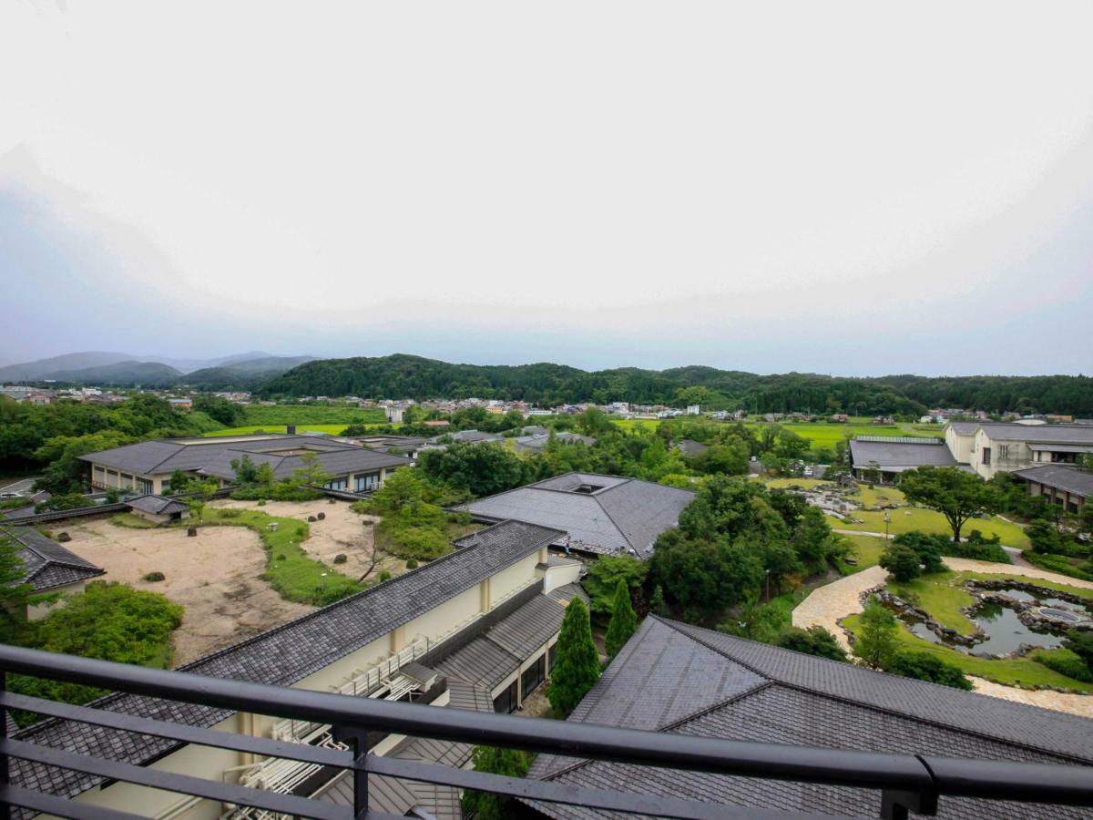 מלון Yamashiro Onsen Miyabi No Yado Kaga Hyakumangoku מראה חיצוני תמונה