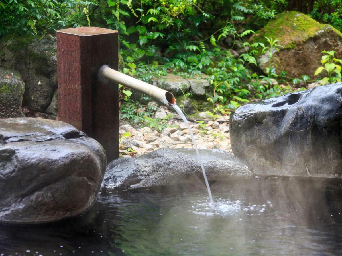 מלון Yamashiro Onsen Miyabi No Yado Kaga Hyakumangoku מראה חיצוני תמונה