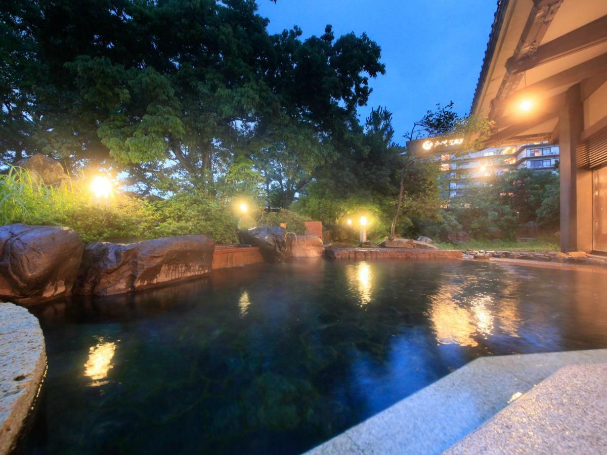 מלון Yamashiro Onsen Miyabi No Yado Kaga Hyakumangoku מראה חיצוני תמונה